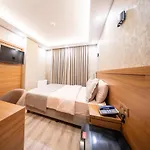 Zirvesta Hotel
